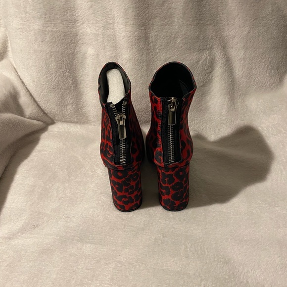 The “JESSEE” Booties - Red Animal Print, Size US Ladies 10 - Picture 5 of 7